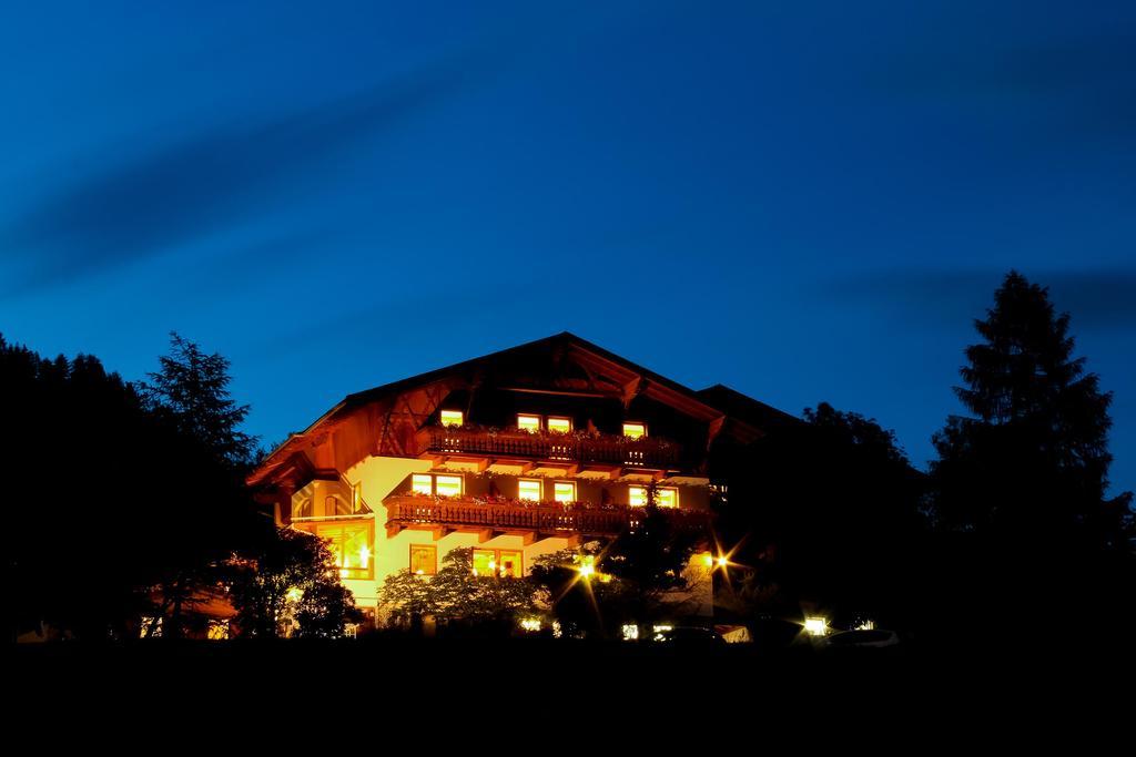 Ladestatthof Hotel Нойщифт им Щубайтал Екстериор снимка